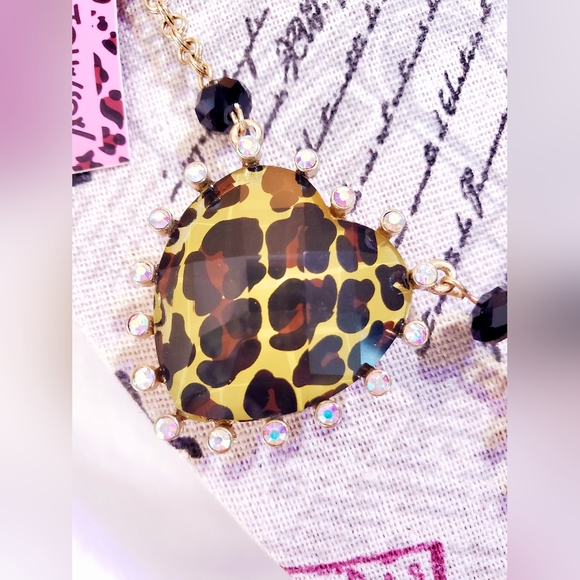 Gold plated Leopard crystal heart horseshoe charm necklace choose 1 - Picture 9 of 16